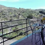 La Terra Dei Ciliegi Tra L'etna E Il Mare Di Taormina Piedimonte Etneo